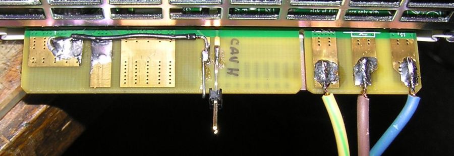 Fotografie výstupního konektoru.